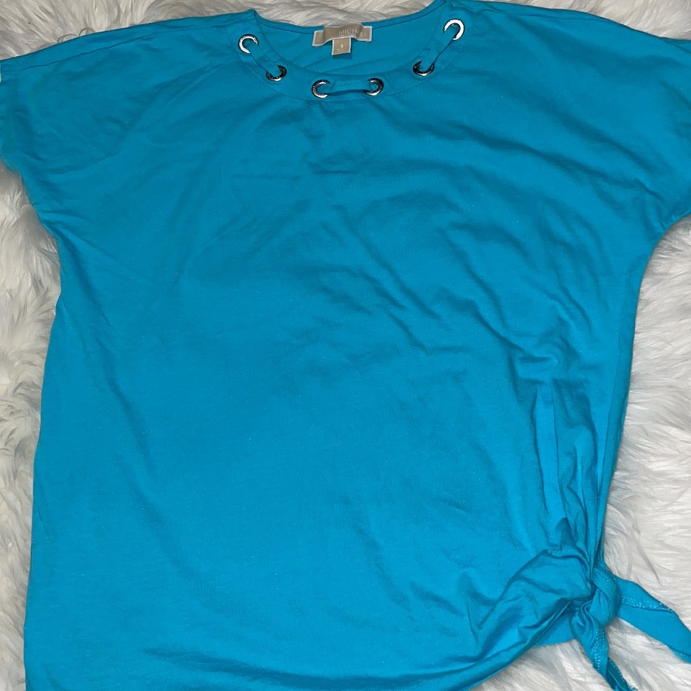 5 for $25🎈Gorgeous Michael kors blue top - Picture 2 of 7